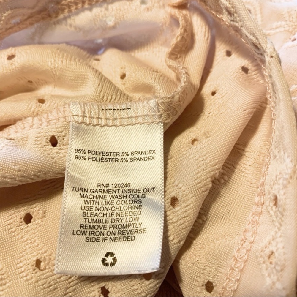 WALL FLOWER PEACH OFF THE SHOULDER TOP SIZE MEDIUM - Picture 8 of 9